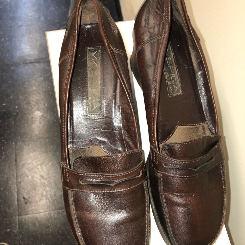Shoes - Picture 4 of 7